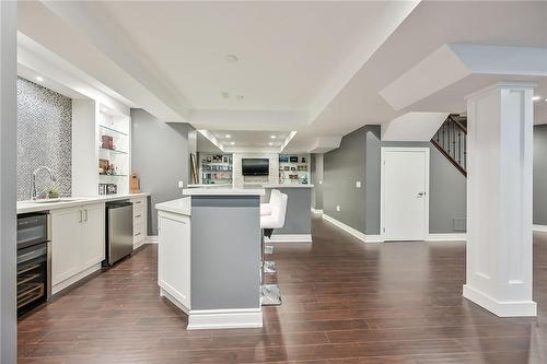 103 Bocelli Crescent, Hamilton, ON - Indoor Photo Showing Kitchen