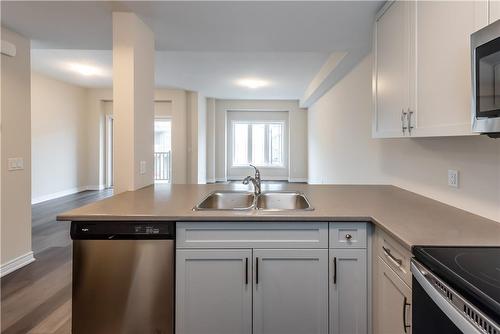 27 Rachel Drive|Unit #5, Stoney Creek, ON - Indoor Photo Showing Kitchen With Double Sink