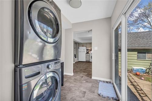 241 Forest Street W, Dunnville, ON - Indoor Photo Showing Laundry Room