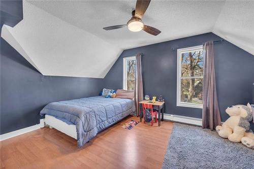 241 Forest Street W, Dunnville, ON - Indoor Photo Showing Bedroom