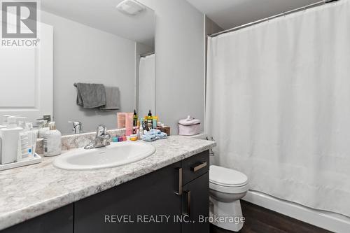 #98 -6705 Cropp St, Niagara Falls, ON - Indoor Photo Showing Bathroom