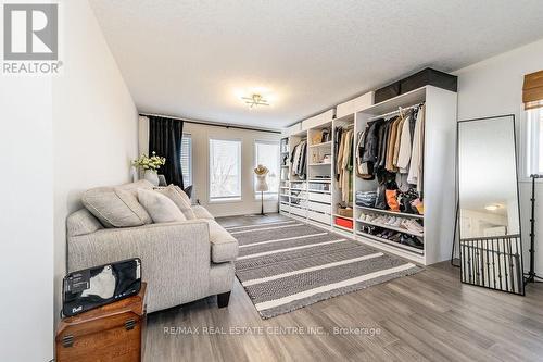 173 Clair Road W, Guelph, ON - Indoor