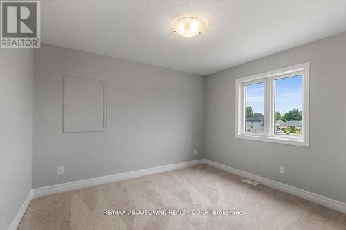 21 Sycamore Drive N, Tillsonburg, ON - Indoor Photo Showing Other Room