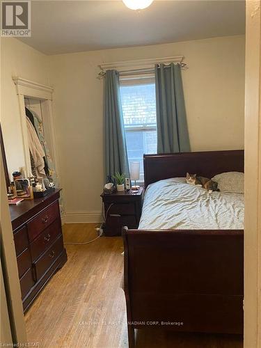 140 Central Ave, London, ON - Indoor Photo Showing Bedroom