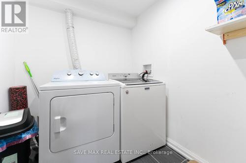 2676 Thorn Lodge Dr, Mississauga, ON - Indoor Photo Showing Laundry Room