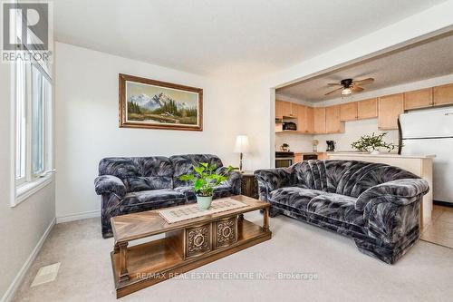 55 James Arnott Cres, Orangeville, ON - Indoor Photo Showing Living Room
