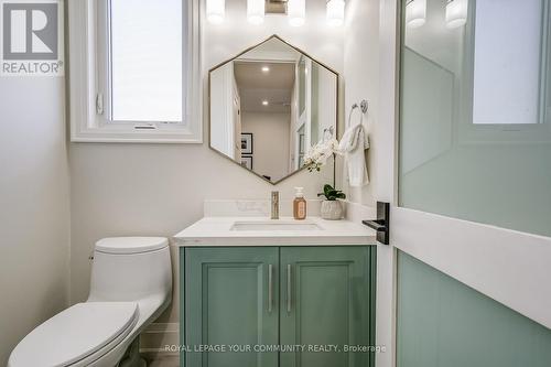 31 Chappel Hill Rd, Toronto, ON - Indoor Photo Showing Bathroom
