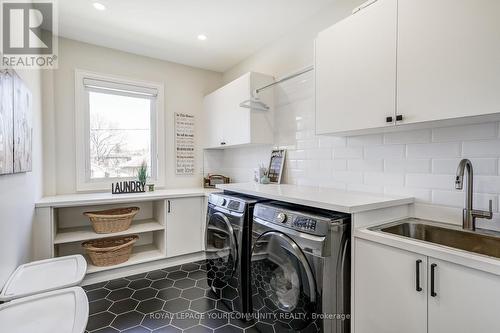 31 Chappel Hill Rd, Toronto, ON - Indoor Photo Showing Laundry Room