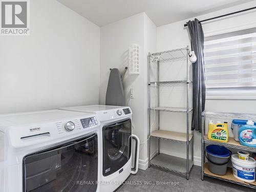 #1 -135 Hardcastle Dr, Cambridge, ON - Indoor Photo Showing Laundry Room
