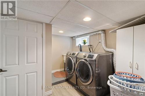 100 Elgin St, Port Colborne, ON - Indoor Photo Showing Laundry Room