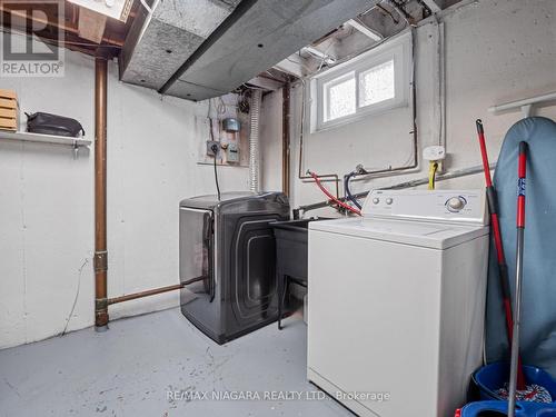 3327 Cattell Drive, Niagara Falls, ON - Indoor Photo Showing Laundry Room
