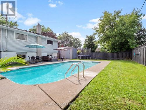3327 Cattell Dr, Niagara Falls, ON - Outdoor With In Ground Pool With Backyard