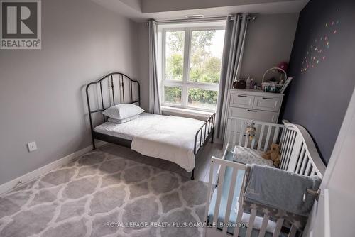 #214 -125 Shoreview Pl, Hamilton, ON - Indoor Photo Showing Bedroom