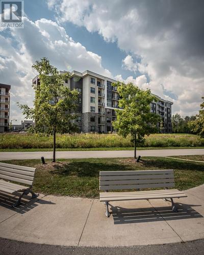214 - 125 Shoreview Place, Hamilton, ON - Outdoor