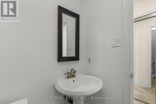 3538 Burgess Cres, Mississauga, ON - Indoor Photo Showing Bathroom
