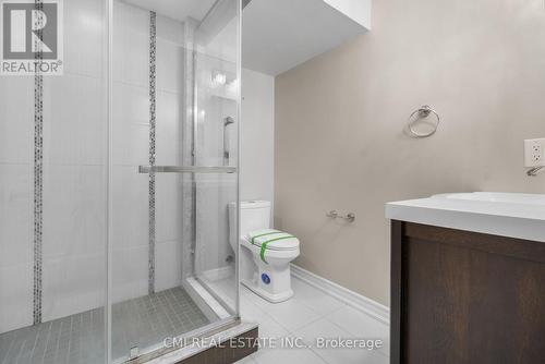 3538 Burgess Cres, Mississauga, ON - Indoor Photo Showing Bathroom