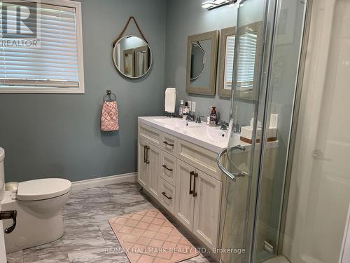 105 Willow Court, Rainy River, ON - Indoor Photo Showing Bathroom