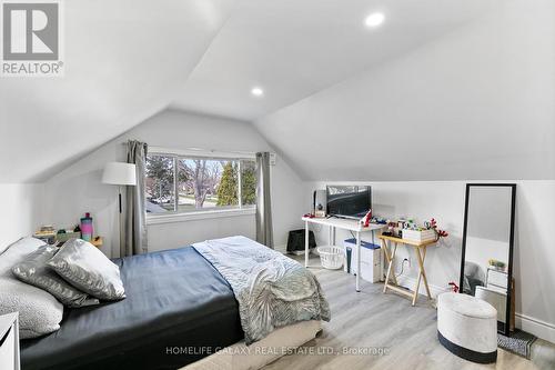 3135 Academy Dr, Windsor, ON - Indoor Photo Showing Bedroom