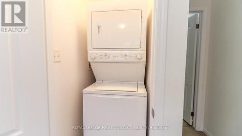 29 Robinson Street, Barrie, ON - Indoor Photo Showing Laundry Room