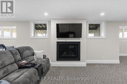 56 Georgian Grande Drive, Oro-Medonte, ON - Indoor Photo Showing Living Room With Fireplace