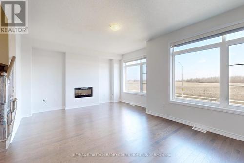 12218 Mclaughlin Rd, Caledon, ON - Indoor Photo Showing Living Room With Fireplace