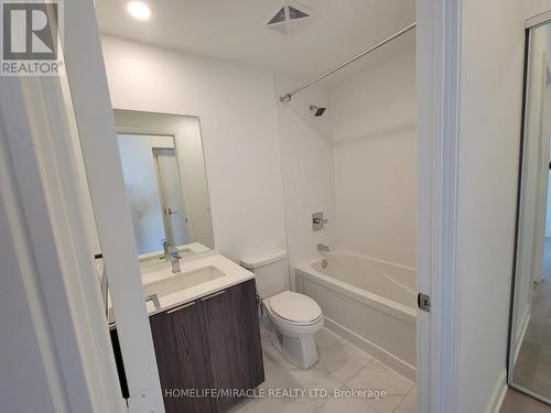 4902 - 70 Annie Craig Drive, Toronto, ON - Indoor Photo Showing Bathroom