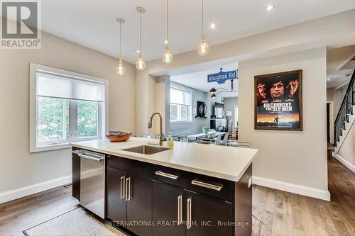480 Vaughan Rd, Toronto, ON - Indoor Photo Showing Kitchen With Upgraded Kitchen