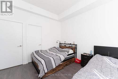 #213 -38 Forest Manor Rd, Toronto, ON - Indoor Photo Showing Bedroom
