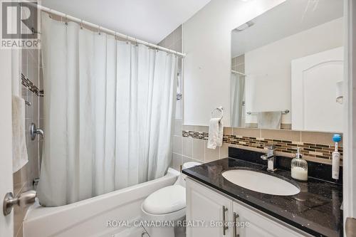 12 Huntington Ave, Toronto, ON - Indoor Photo Showing Bathroom