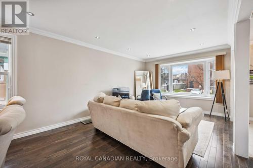 12 Huntington Ave, Toronto, ON - Indoor Photo Showing Other Room