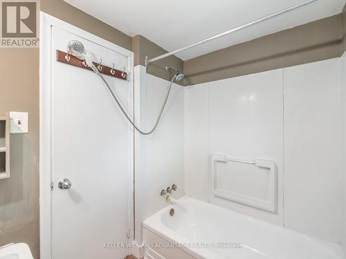 7265 Baldwin Street N, Whitby, ON - Indoor Photo Showing Bathroom