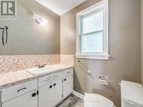 7265 Baldwin St N, Whitby, ON - Indoor Photo Showing Bathroom