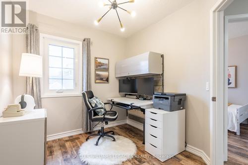 #21B -51 Northern Heights Dr, Richmond Hill, ON - Indoor Photo Showing Office