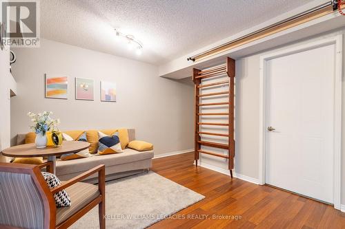 #21B -51 Northern Heights Dr, Richmond Hill, ON - Indoor