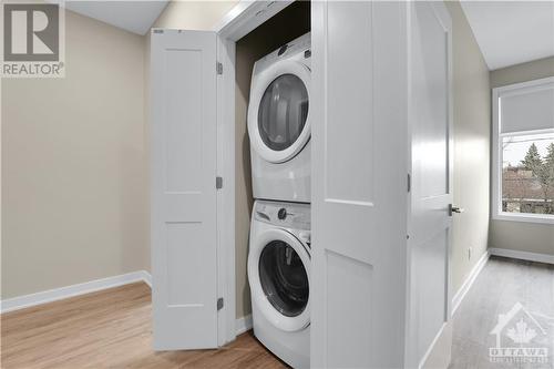 320 Mona Avenue Unit#A, Ottawa, ON - Indoor Photo Showing Laundry Room