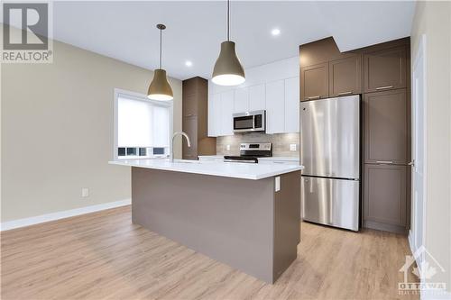 320 Mona Avenue Unit#A, Ottawa, ON - Indoor Photo Showing Kitchen With Upgraded Kitchen