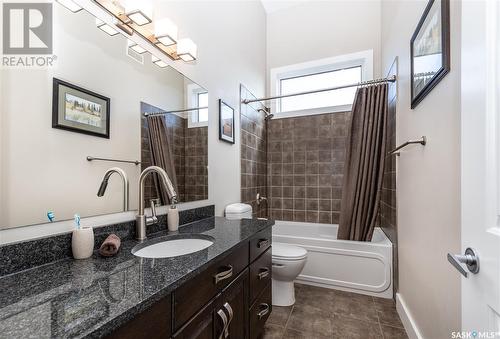 210 3Rd Avenue S, Hepburn, SK - Indoor Photo Showing Bathroom