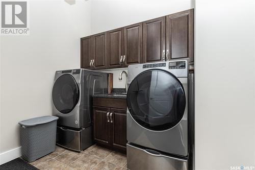 210 3Rd Avenue S, Hepburn, SK - Indoor Photo Showing Laundry Room