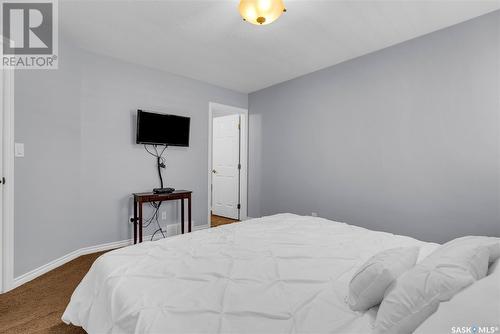 304 Nicklaus Drive, Warman, SK - Indoor Photo Showing Bedroom