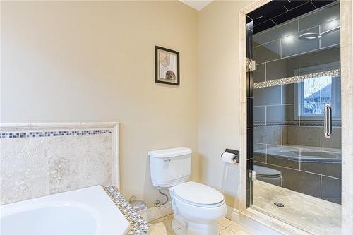 70 Watercrest Drive, Stoney Creek, ON - Indoor Photo Showing Bathroom