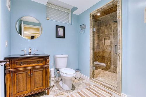 70 Watercrest Drive, Stoney Creek, ON - Indoor Photo Showing Bathroom
