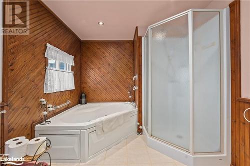1088 Lutterworth Pines Road, Minden, ON - Indoor Photo Showing Bathroom