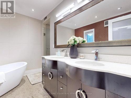 22 Coreydale Crt, Toronto, ON - Indoor Photo Showing Bathroom
