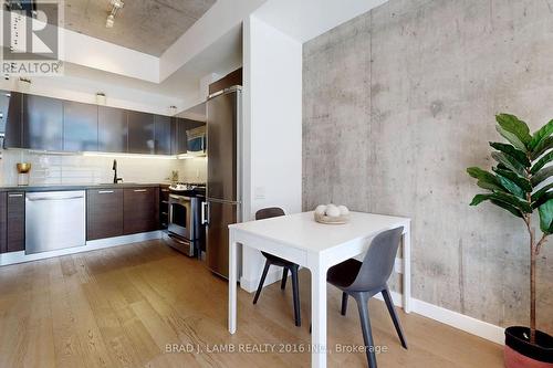 #Th9 -25 Stafford St, Toronto, ON - Indoor Photo Showing Kitchen