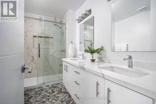 Upper - 25 Twinberry Crescent, Vaughan, ON - Indoor Photo Showing Bathroom