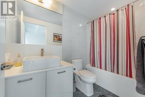 Th05 - 101 Erskine Avenue, Toronto, ON - Indoor Photo Showing Bathroom