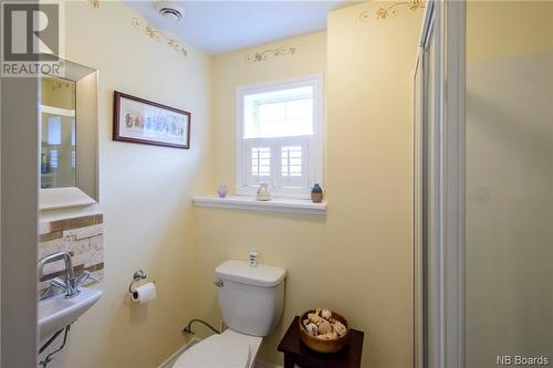 1256 Main Street, Hampton, NB - Indoor Photo Showing Bathroom