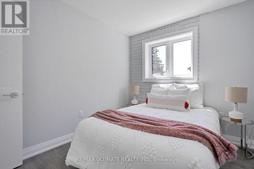 #Lower -25 Twinberry Cres, Vaughan, ON - Indoor Photo Showing Bedroom