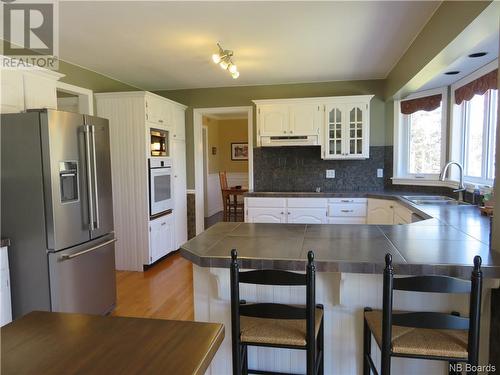 22 Rynlon Crescent, Quispamsis, NB - Indoor Photo Showing Kitchen With Double Sink