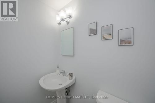 1796 Matena Ave, Mississauga, ON -  Photo Showing Bathroom